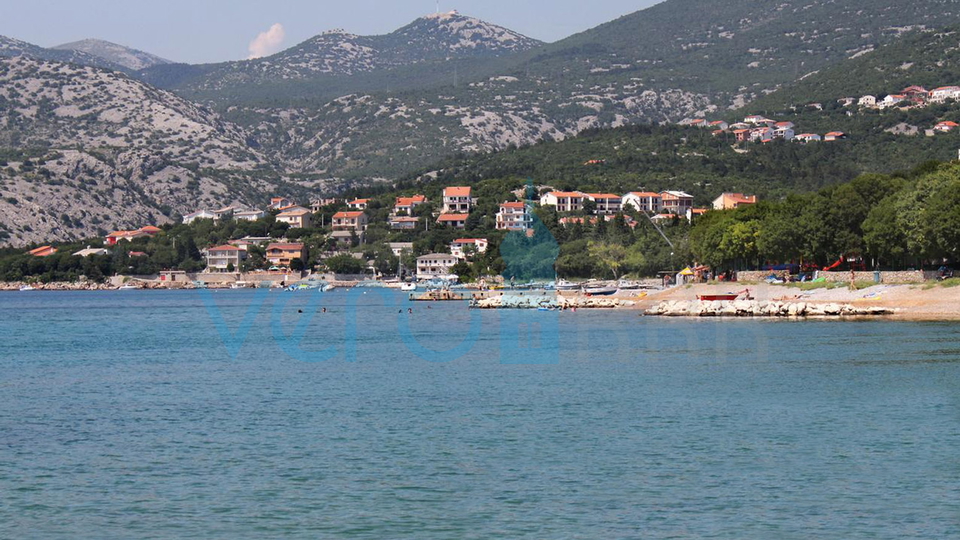 Novi Vinodolski, Smokvica - prizemlje, kuća udaljena 35 m od plaže, za prodaju